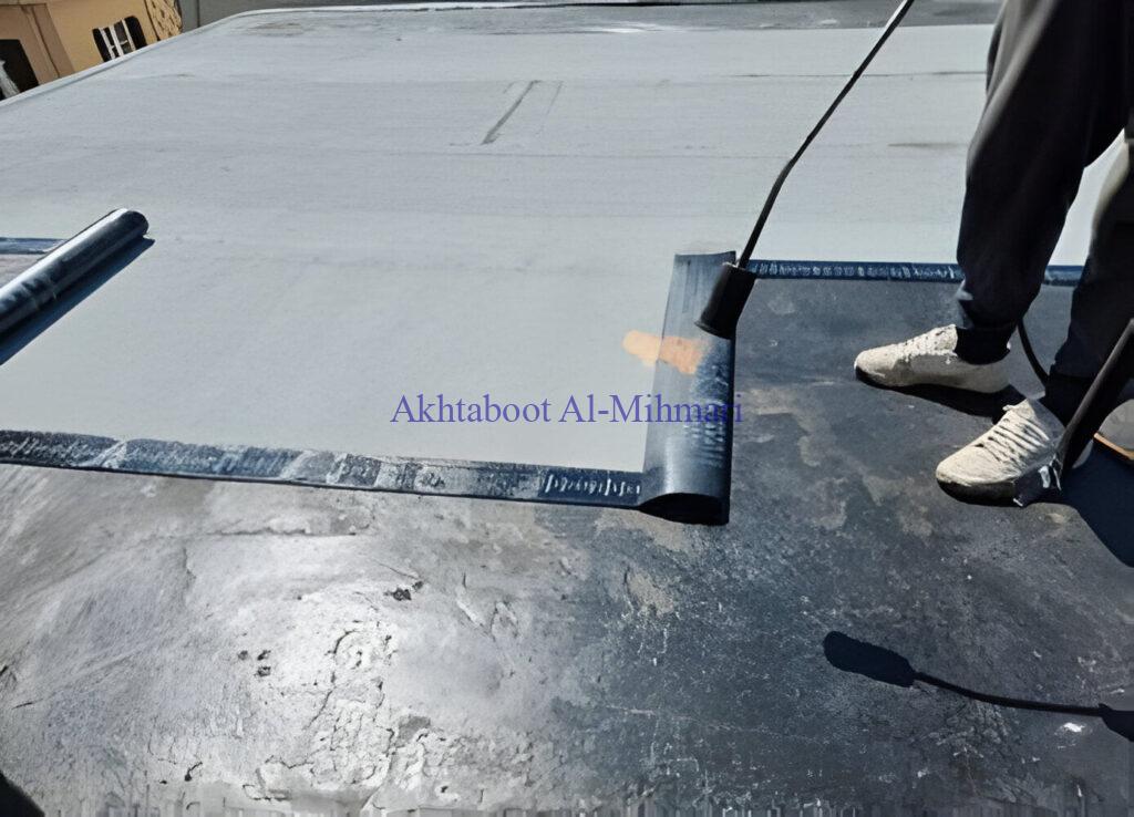 Bituminous Waterproofing Membrane sheets applied to the building's concrete slab: Protecting Saudi Arabia's Buildings from the Elements. We have been one of the top waterproofing and insulation companies since 2008. From leak repairs to thermal insulation, trust our company to safeguard your property.